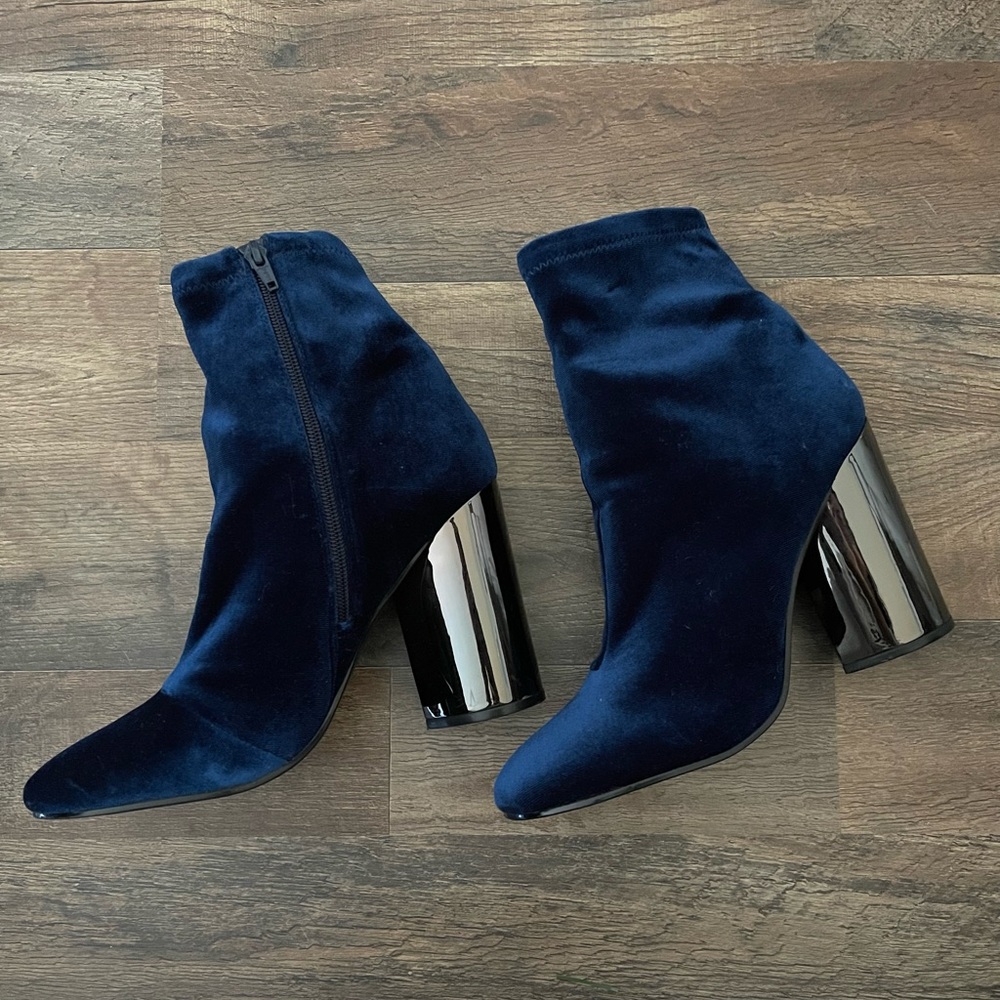ALDO Blue Cassiedie Metallic Velvet Ankle Boots - Picture 6 of 6